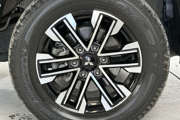 2022 Mitsubishi Pajero Sport GLS QF