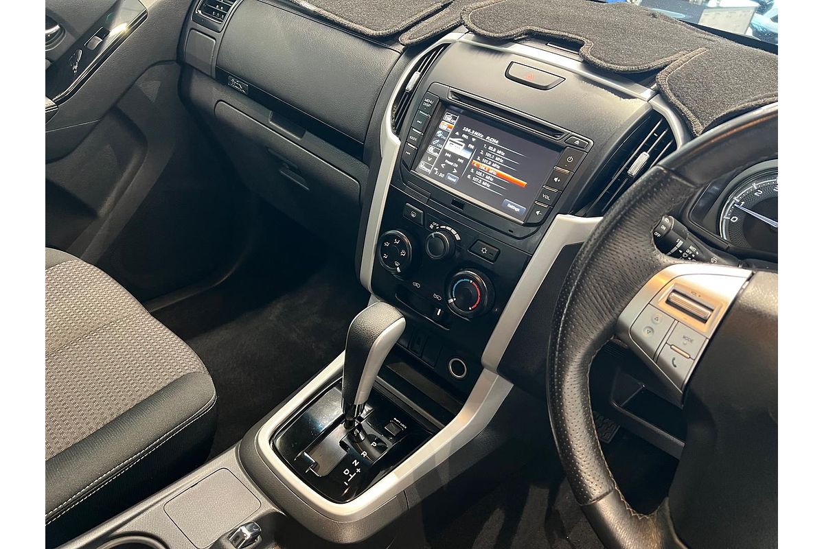 2020 Isuzu MU-X LS-M