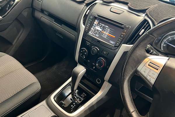 2020 Isuzu MU-X LS-M