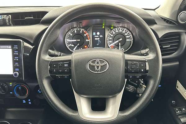2020 Toyota Hilux SR GUN126R 4X4