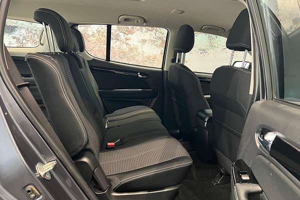 2020 Isuzu MU-X LS-M