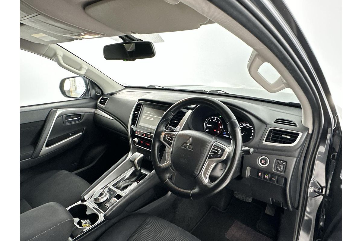 2022 Mitsubishi Pajero Sport GLS QF