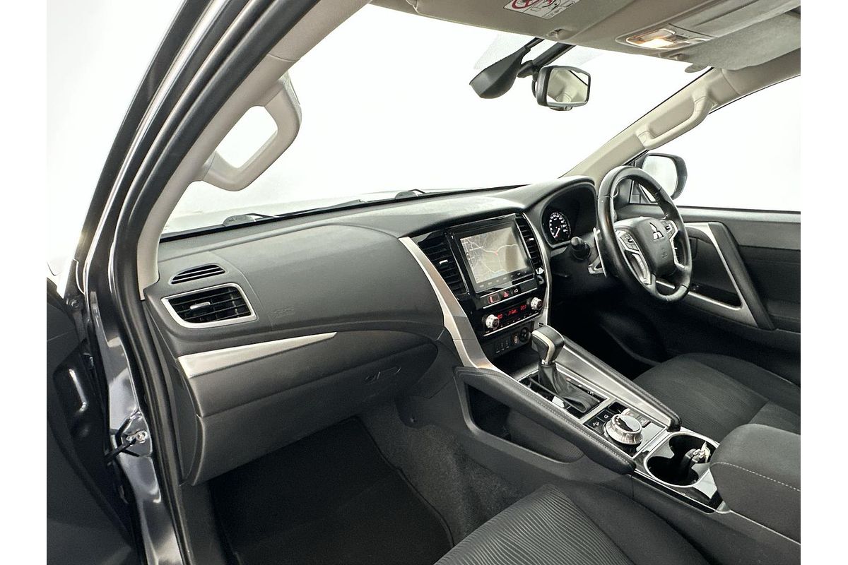 2022 Mitsubishi Pajero Sport GLS QF