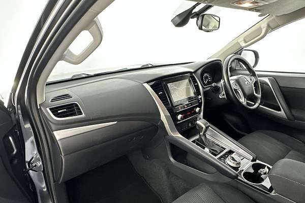 2022 Mitsubishi Pajero Sport GLS QF