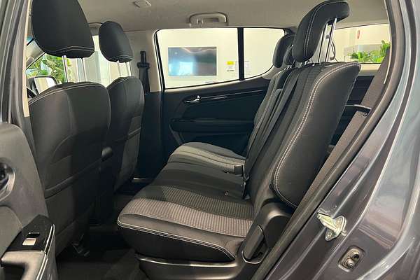 2020 Isuzu MU-X LS-M