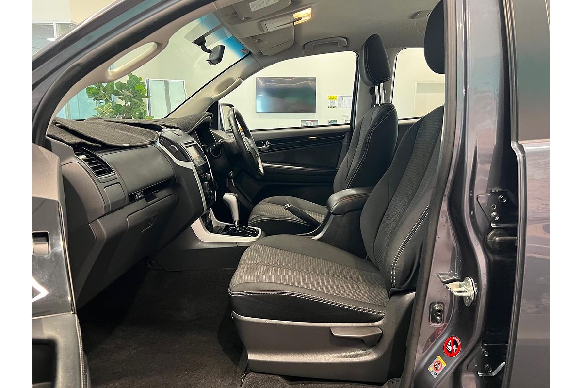 2020 Isuzu MU-X LS-M