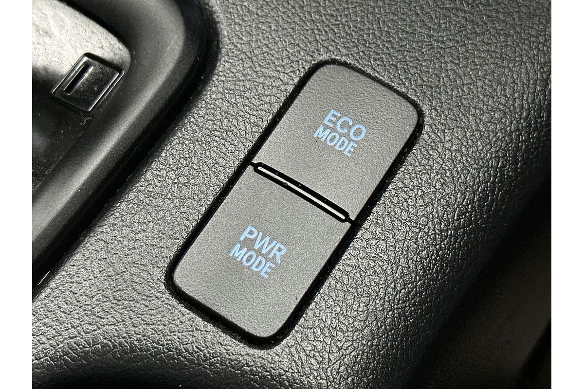 2020 Toyota Hilux SR GUN126R 4X4
