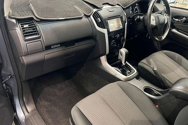 2020 Isuzu MU-X LS-M