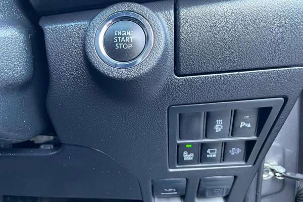2023 Toyota Hilux SR5 GUN126R 4X4