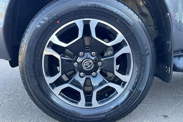 2023 Toyota Hilux SR5 GUN126R 4X4