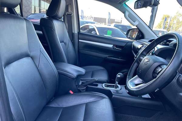 2023 Toyota Hilux SR5 GUN126R 4X4