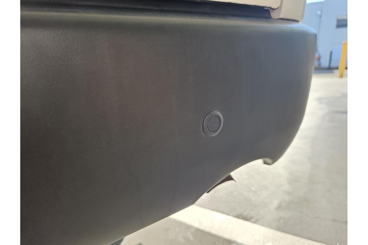 2016 Toyota Hiace Commuter TRH223R