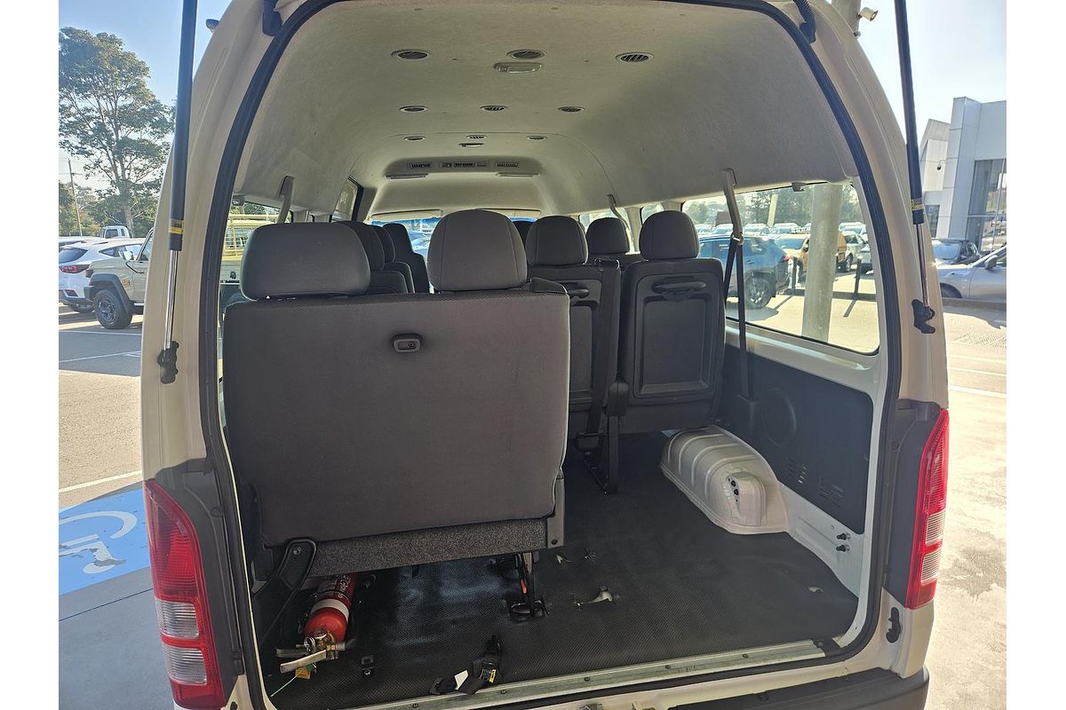 2016 Toyota Hiace Commuter TRH223R