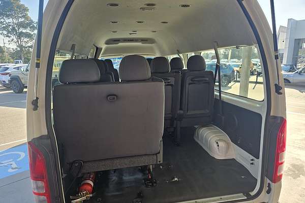 2016 Toyota Hiace Commuter TRH223R
