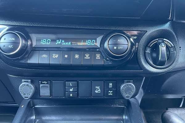 2023 Toyota Hilux SR5 GUN126R 4X4