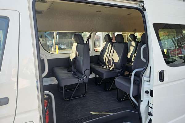 2016 Toyota Hiace Commuter TRH223R