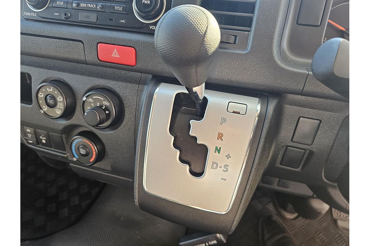 2016 Toyota Hiace Commuter TRH223R
