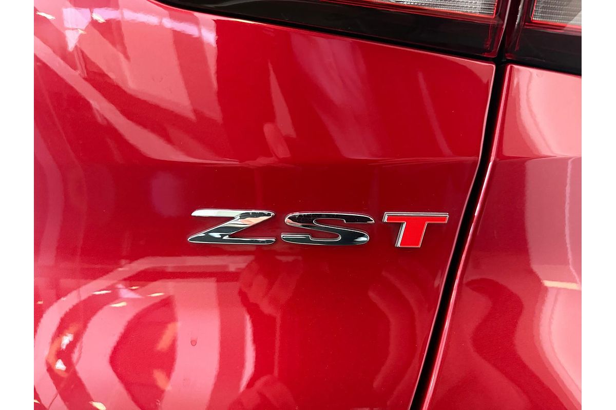 2022 MG ZST Essence