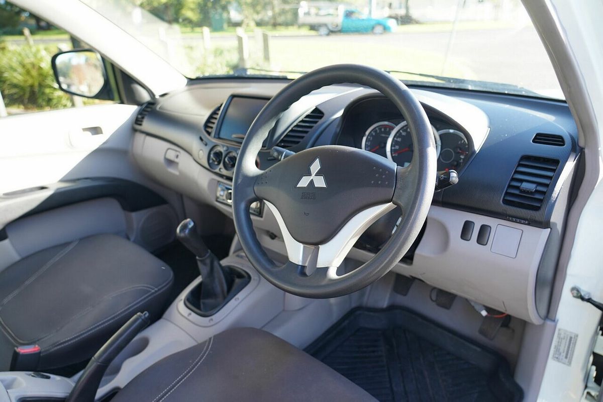 2013 Mitsubishi Triton GL MN MY13 Rear Wheel Drive