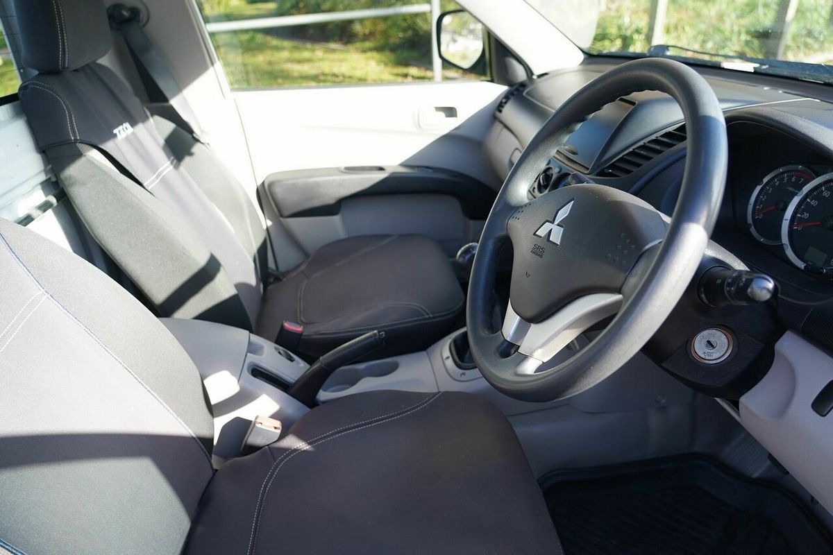 2013 Mitsubishi Triton GL MN MY13 Rear Wheel Drive
