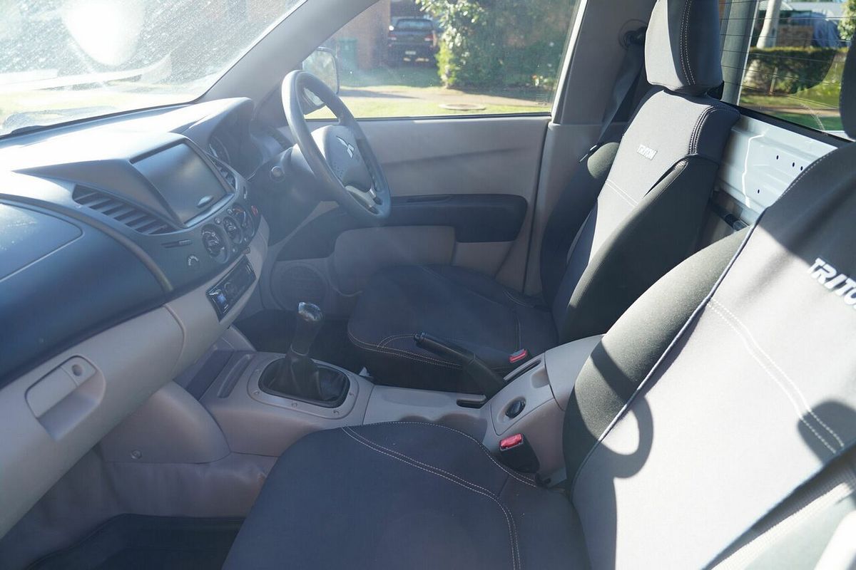 2013 Mitsubishi Triton GL MN MY13 Rear Wheel Drive
