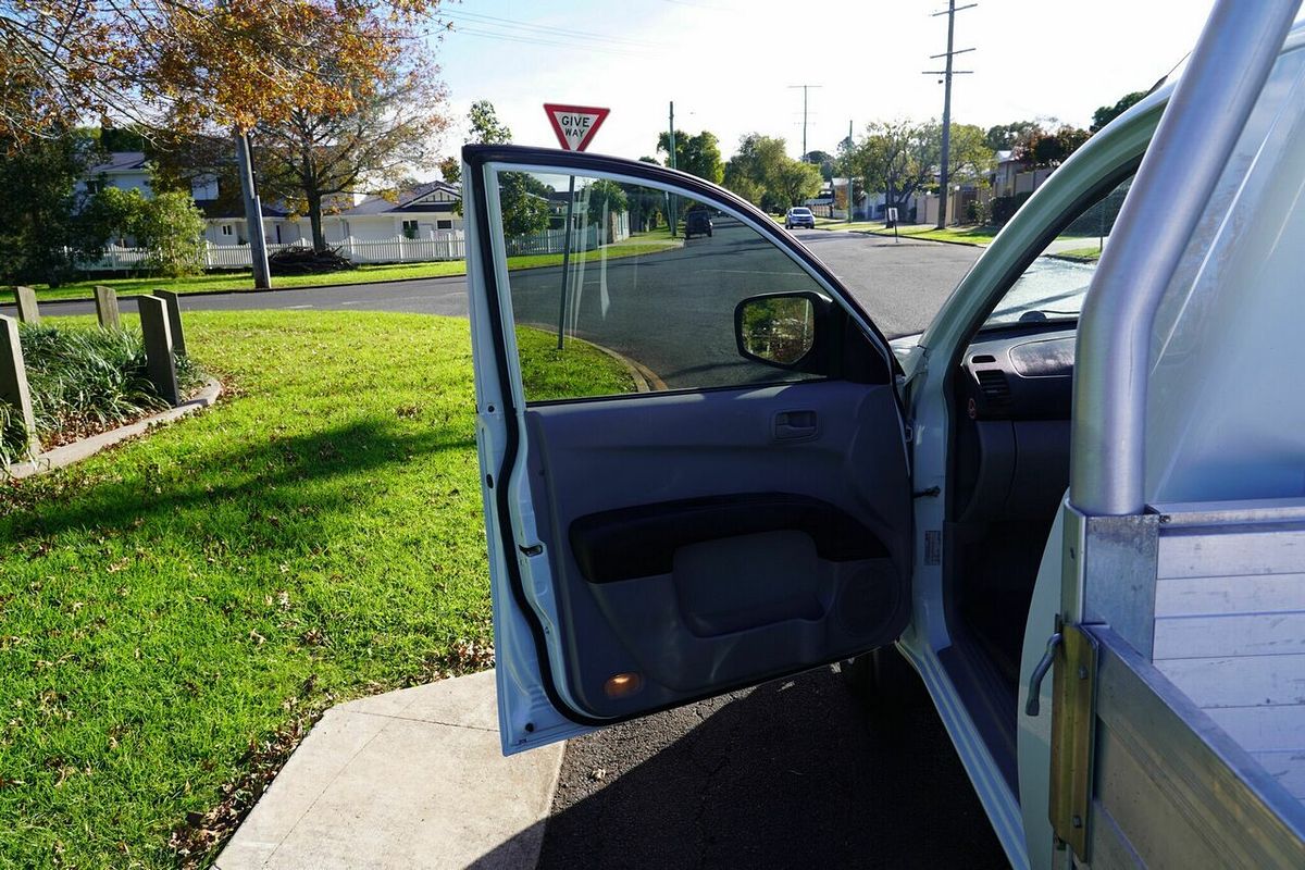 2013 Mitsubishi Triton GL MN MY13 Rear Wheel Drive