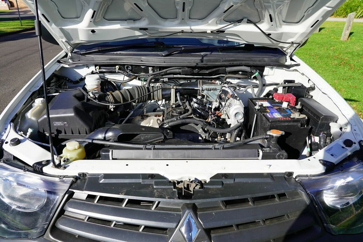 2013 Mitsubishi Triton GL MN MY13 Rear Wheel Drive