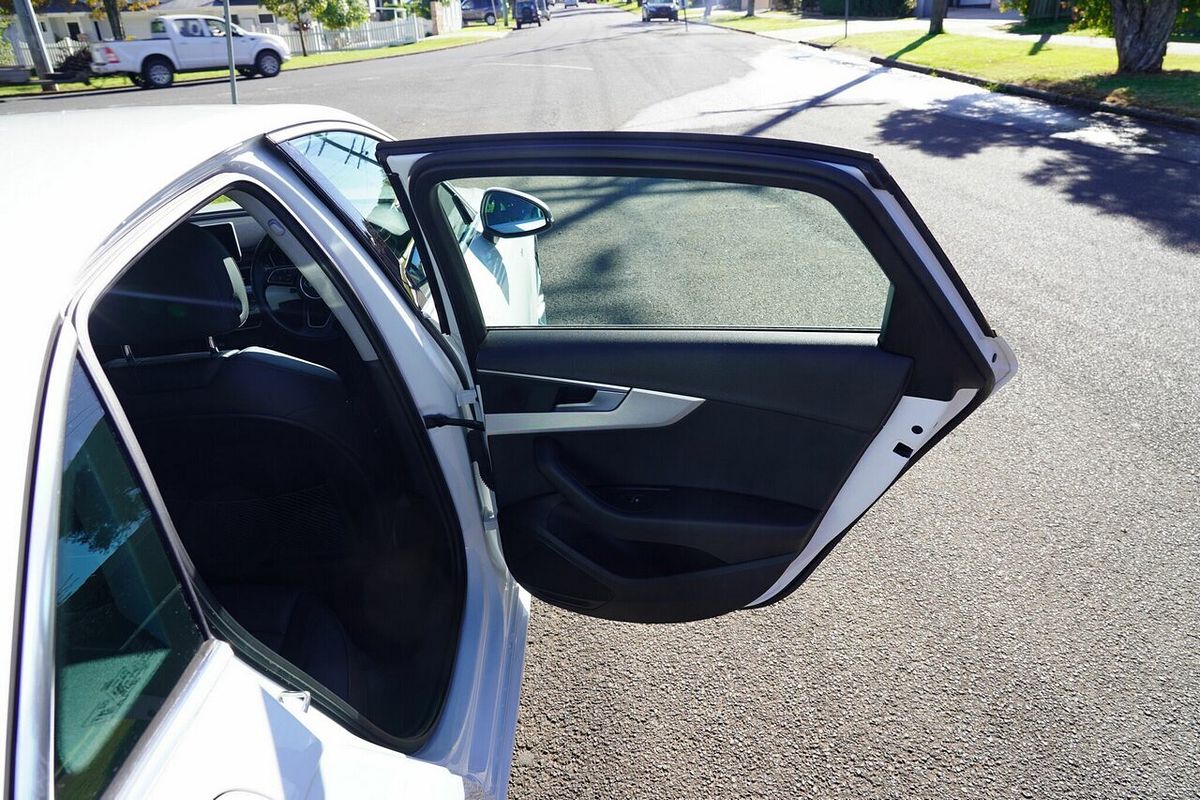 2019 Audi A4 45 TFSI Quattro S Tronic Sport 8W MY19