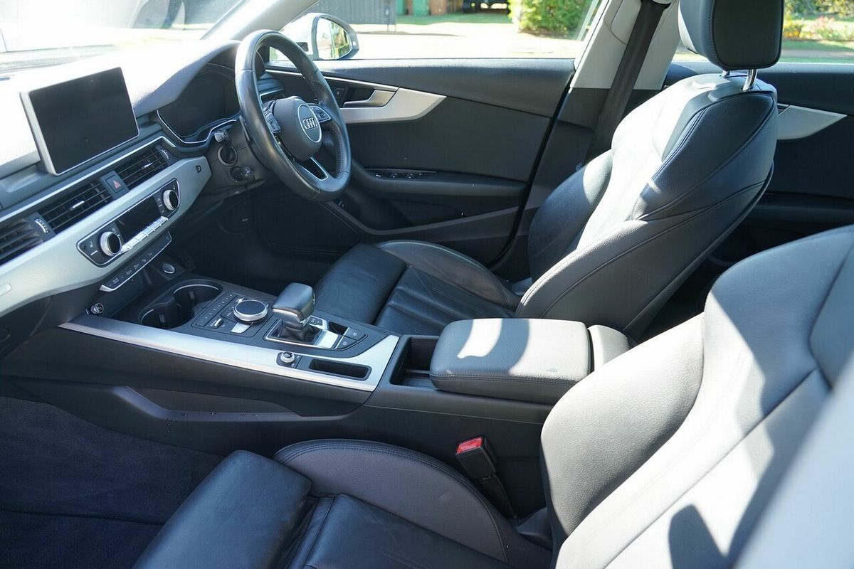 2019 Audi A4 45 TFSI Quattro S Tronic Sport 8W MY19