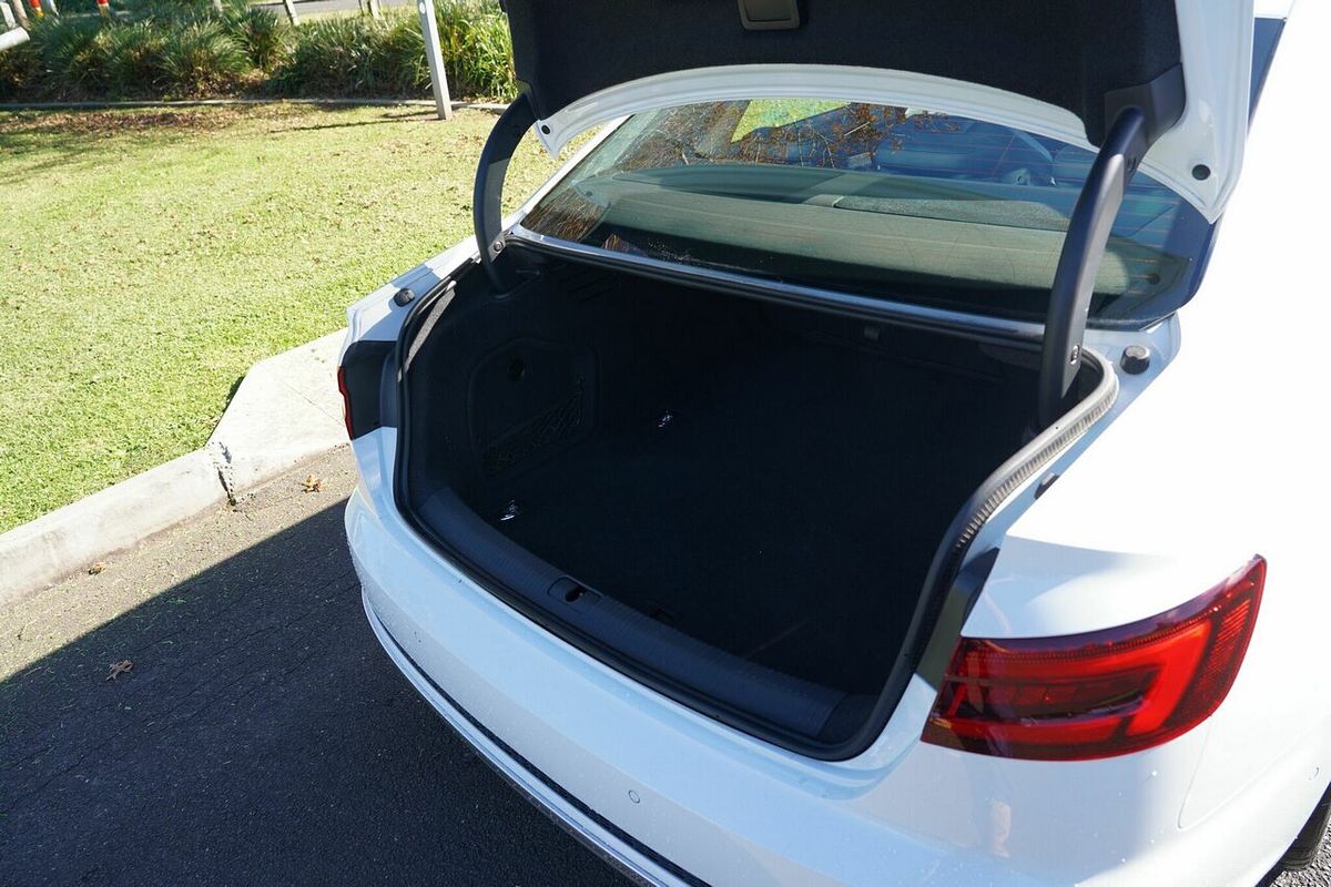 2019 Audi A4 45 TFSI Quattro S Tronic Sport 8W MY19
