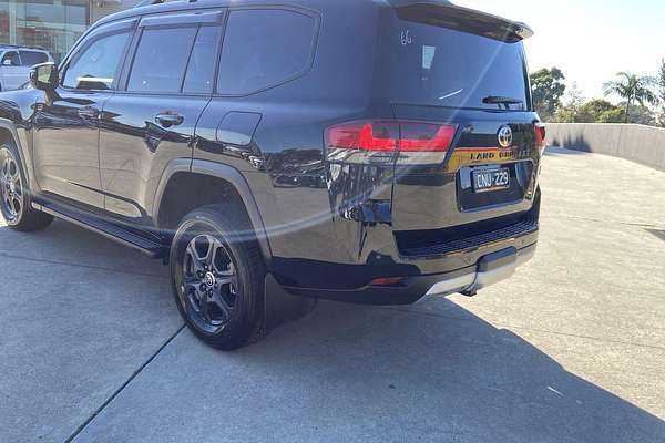2023 Toyota Landcruiser GR Sport FJA300R