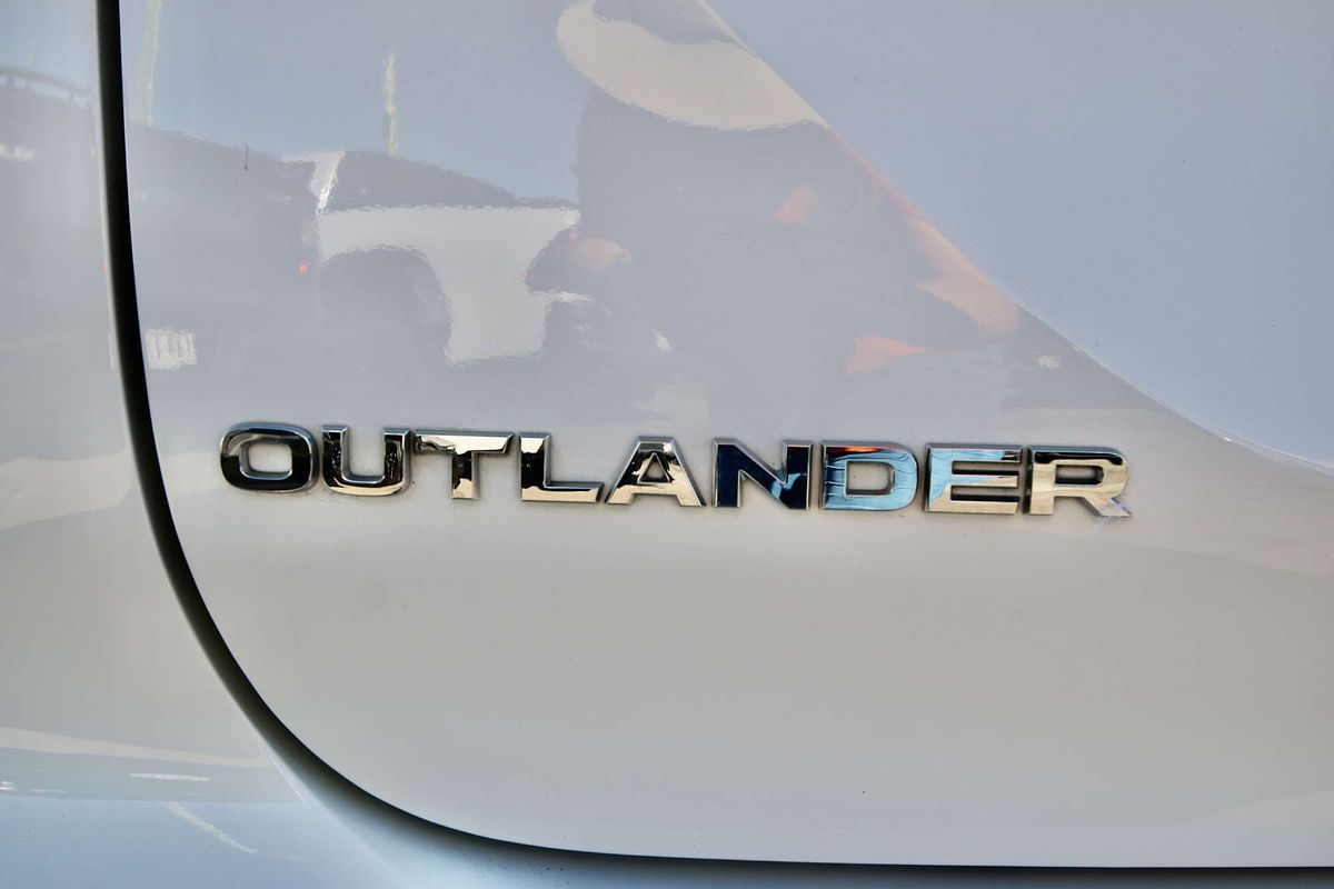 2023 Mitsubishi Outlander Aspire ZM