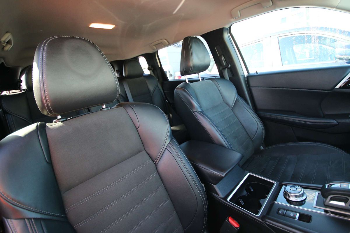 2023 Mitsubishi Outlander Aspire ZM
