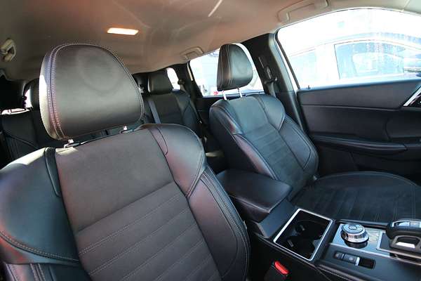 2023 Mitsubishi Outlander Aspire ZM