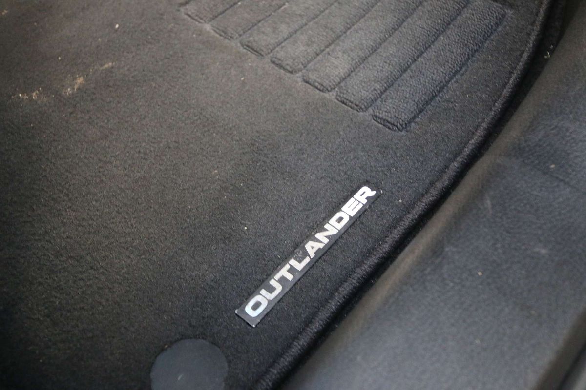 2023 Mitsubishi Outlander Aspire ZM