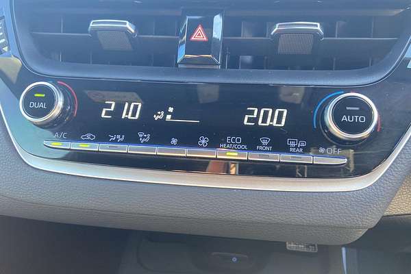 2020 Toyota Corolla SX Hybrid ZWE211R