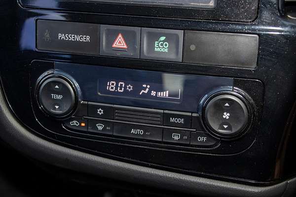 2014 Mitsubishi Outlander ES ZJ