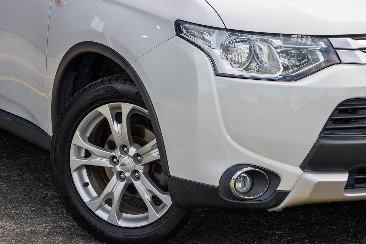 2014 Mitsubishi Outlander ES ZJ
