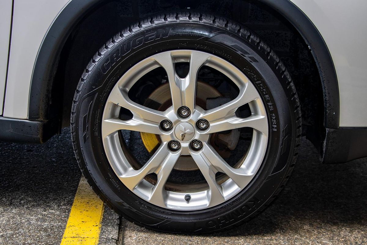 2014 Mitsubishi Outlander ES ZJ
