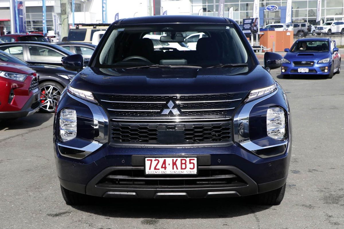 2023 Mitsubishi Outlander ES ZM