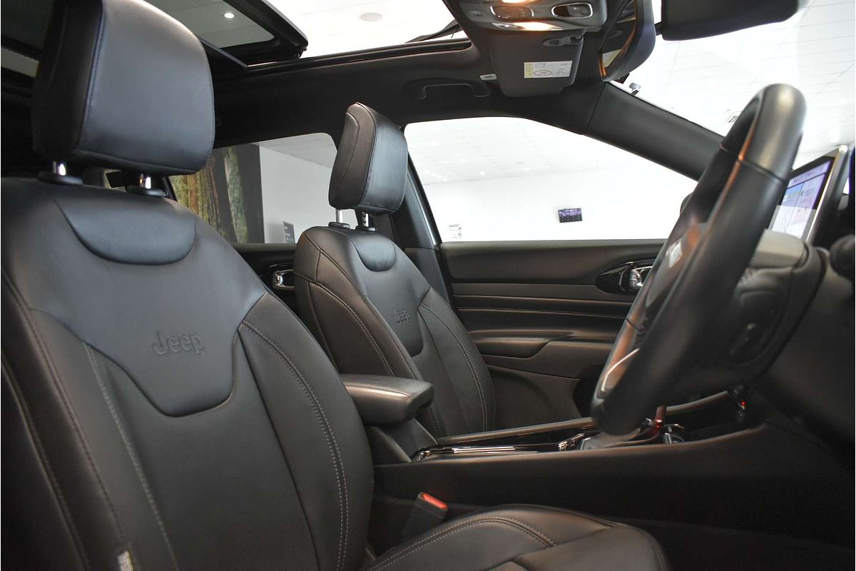 2023 Jeep Compass S-Limited M6