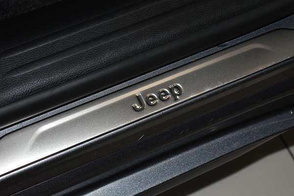2023 Jeep Compass S-Limited M6