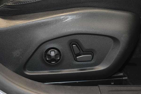 2023 Jeep Compass S-Limited M6
