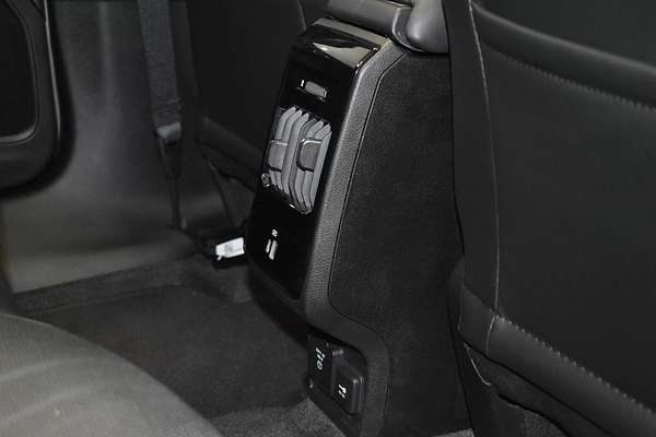 2023 Jeep Compass S-Limited M6