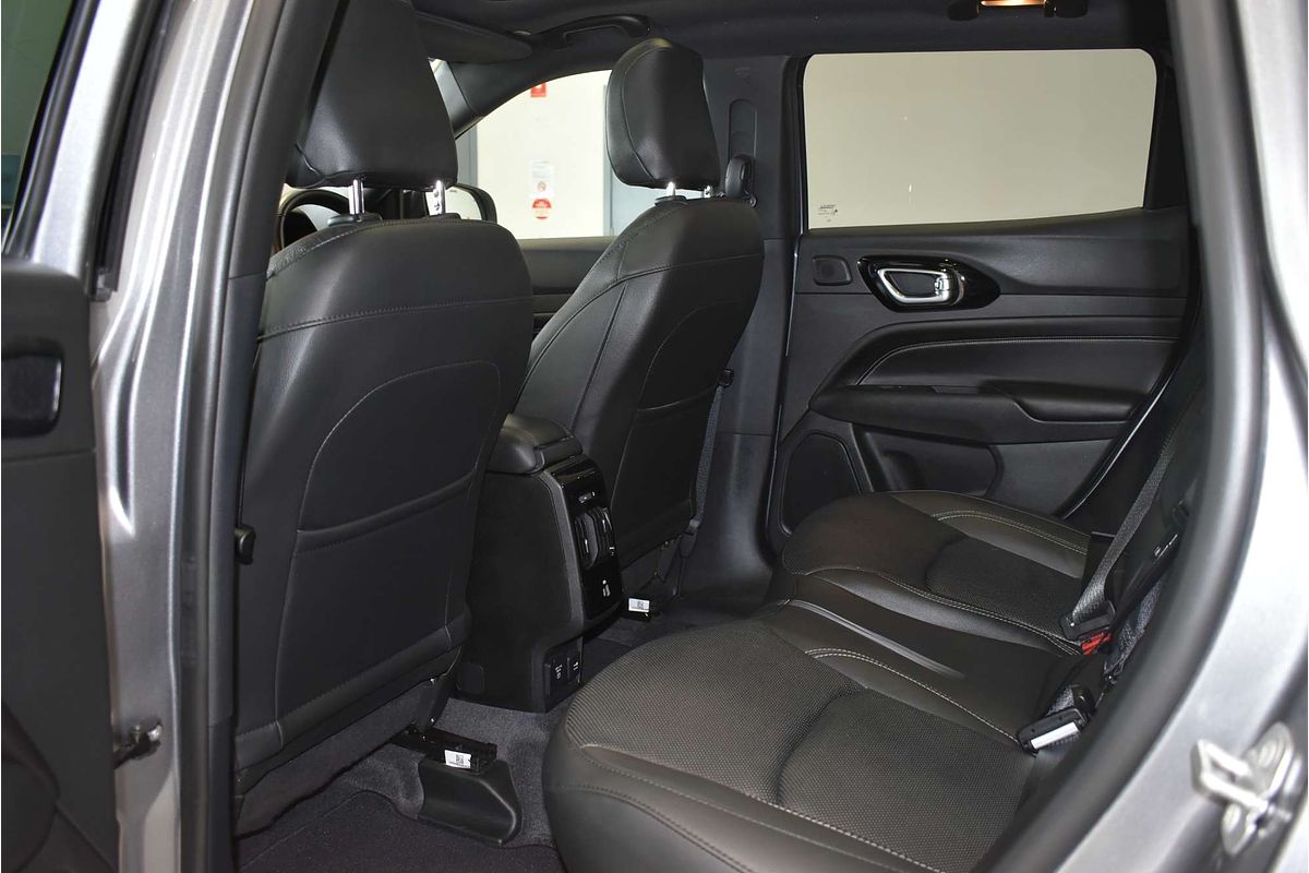 2023 Jeep Compass S-Limited M6