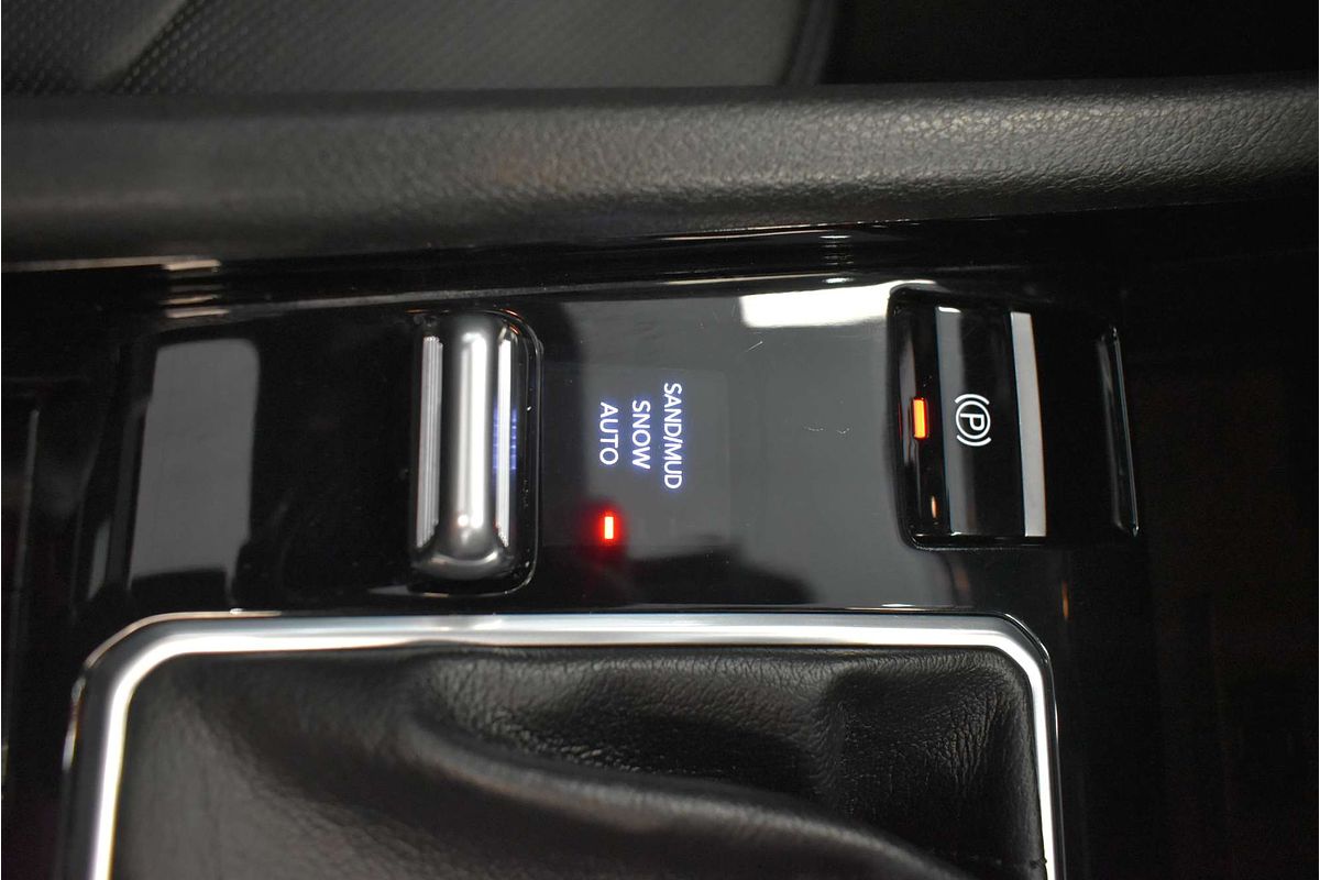 2023 Jeep Compass S-Limited M6