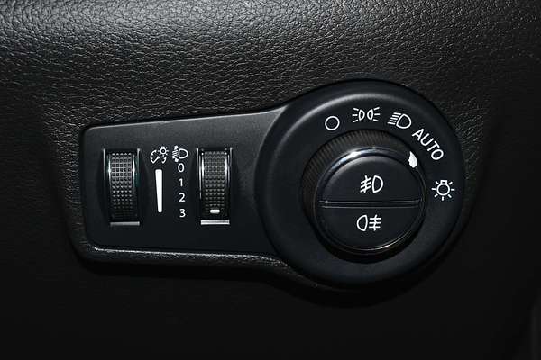 2023 Jeep Compass S-Limited M6