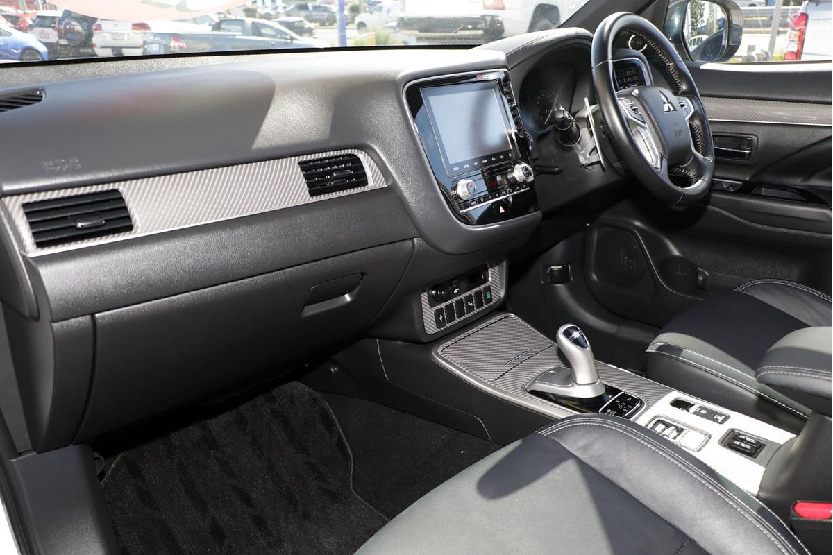 2019 Mitsubishi Outlander PHEV Exceed ZL