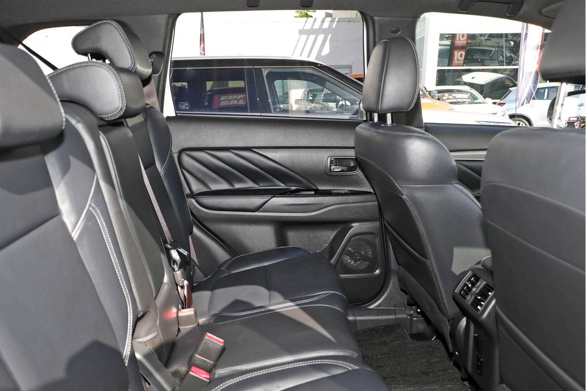 2019 Mitsubishi Outlander PHEV Exceed ZL