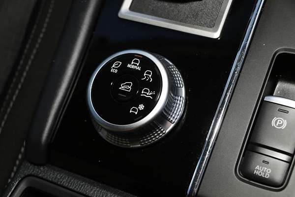2023 Mitsubishi Outlander ES ZM